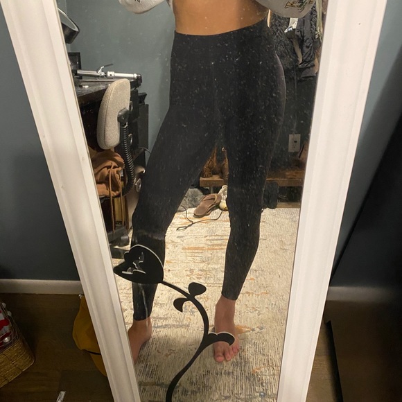 Lululemon 25” Align - Picture 2 of 4